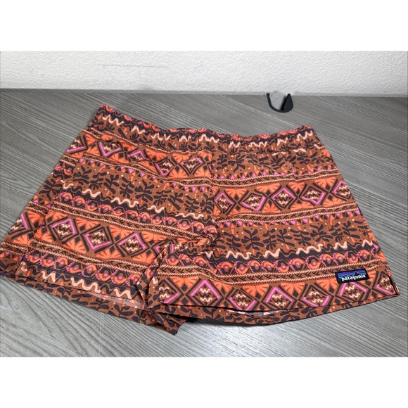 Patagonia Pants - PATAGONIA Women's Shorts Small Orange Barely Baggies Geometric Print 2.5" Inseam